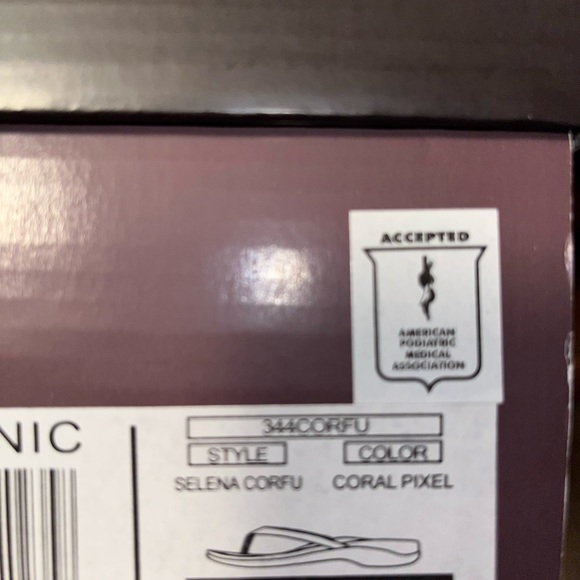 NWB Vionic Sandal Sz 11 - Picture 5 of 6